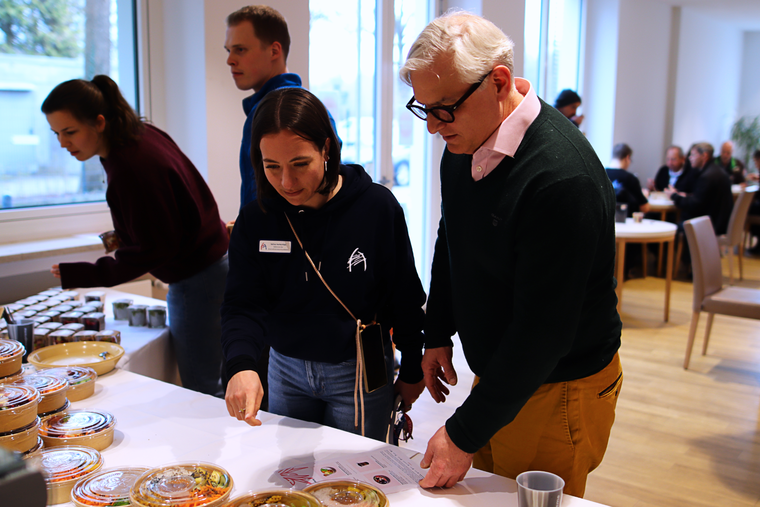 AKMS Notfallsymposium 2025 - Mittagspause mit Essen