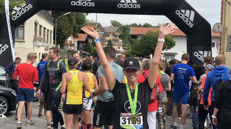Patientenrezension Sportorthopädie Patientin nimmt an Halbmarathon teil