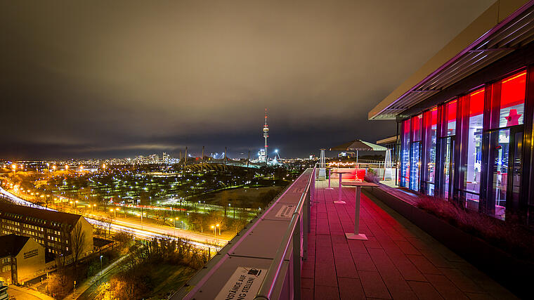 Ärzte im Schlachthof Veranstaltung Location Bild Terrasse Nacht