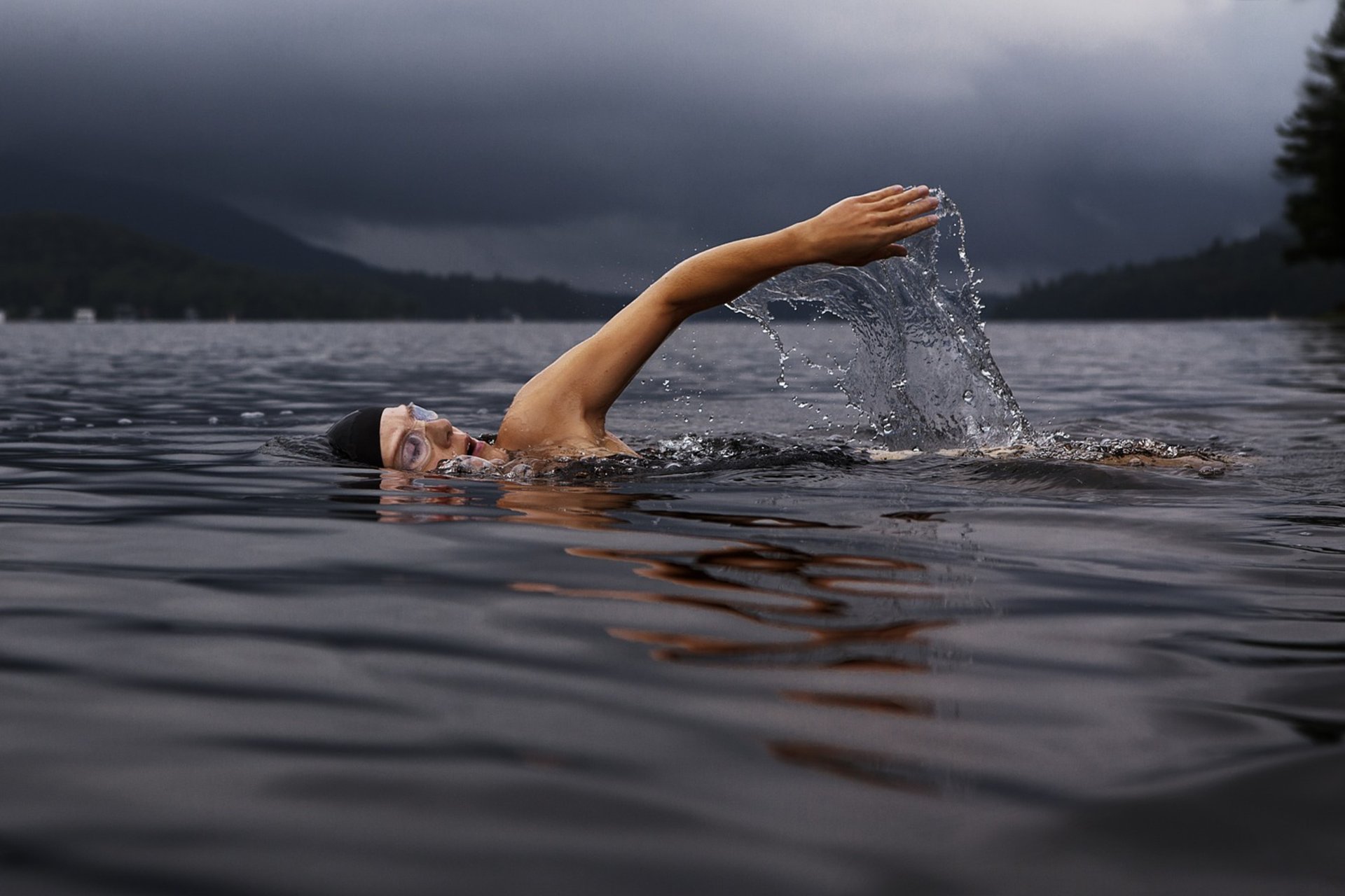 Hintergrundbild Schwimmer See