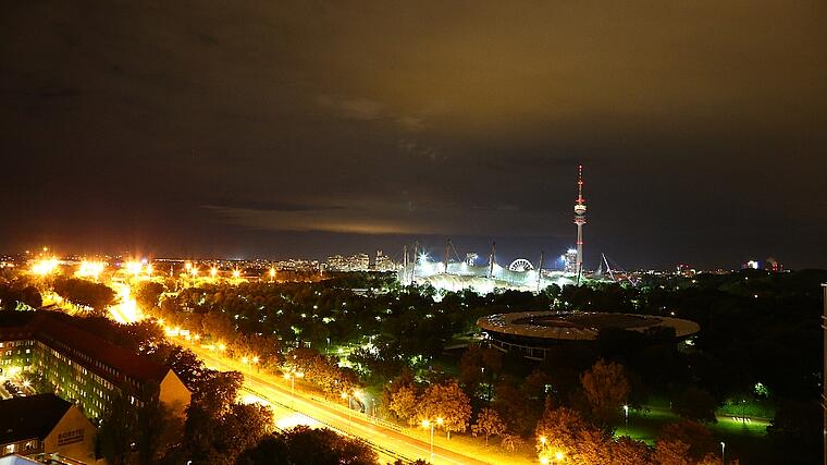 Ärzte im Schlachthof Veranstaltung Location Bild Ausblick Nacht
