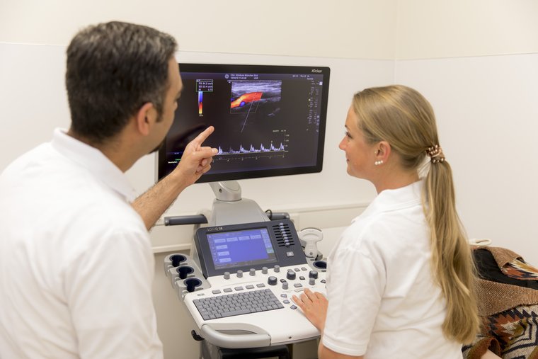 Duplexsonographie Diagnostik AKMS